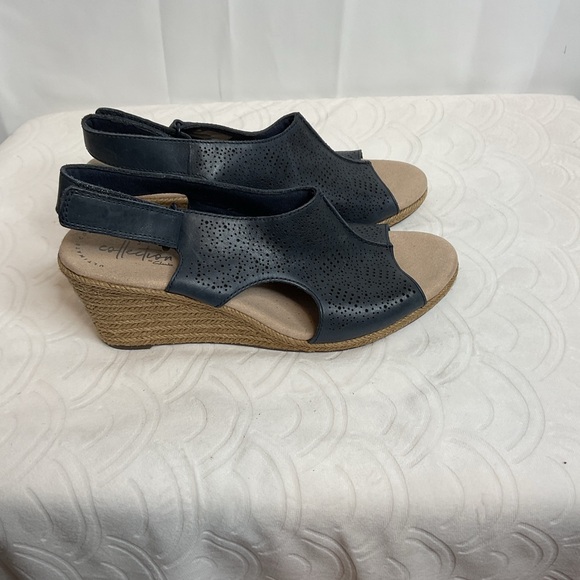 Clarks unlimited comfort collection 8 1/2 med NWOT navy wedge - Picture 5 of 8